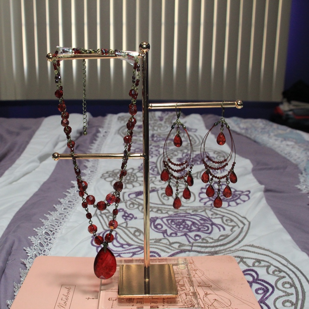 Red Gem Jewelry Necklace and earrings